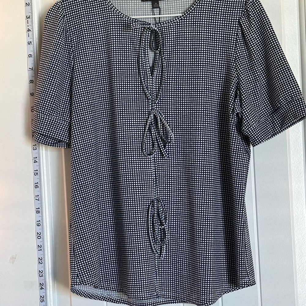 NWT MD Adrianna Papell Blueand White Women's Top